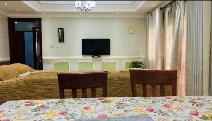 Palatine Apartments Makindye Kizungu, Kampala Exteriör bild