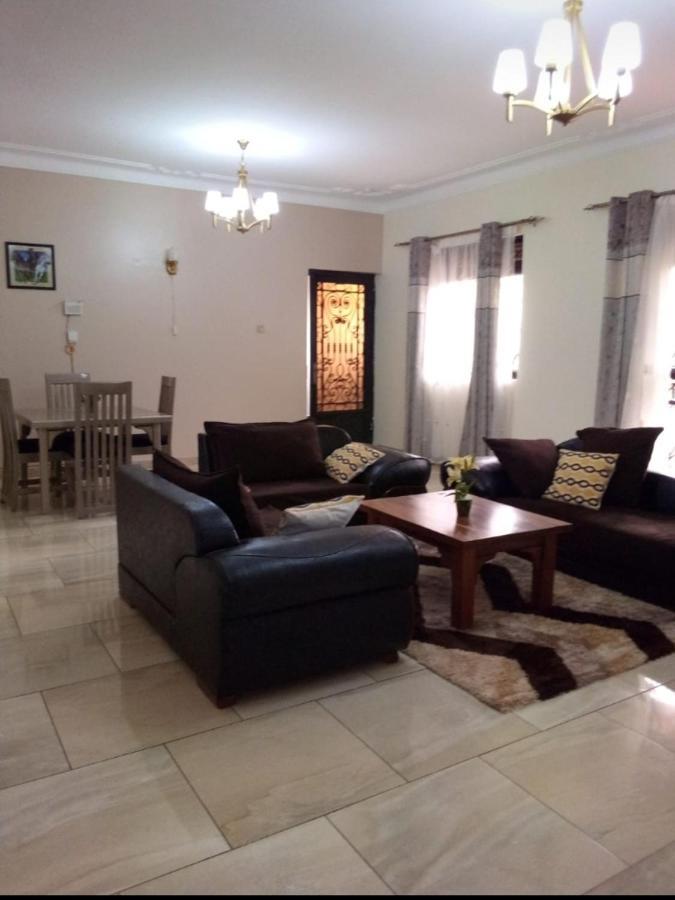 Palatine Apartments Makindye Kizungu, Kampala Exteriör bild